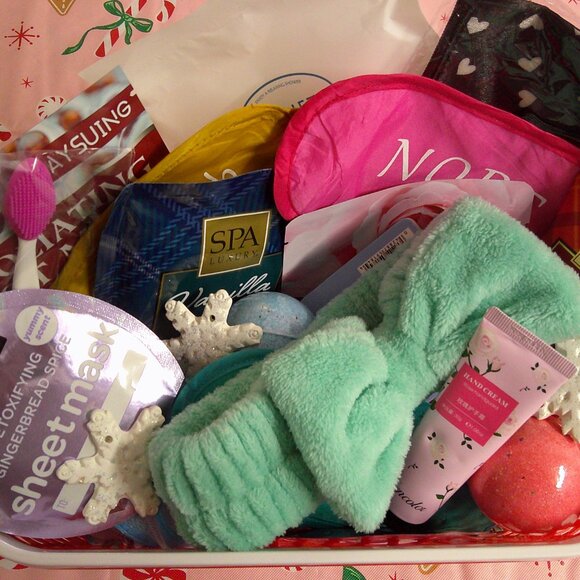 Spa Serenity Silent Night-22 Piece Christmas Holiday Self-Care Gift Basket - Picture 2 of 6
